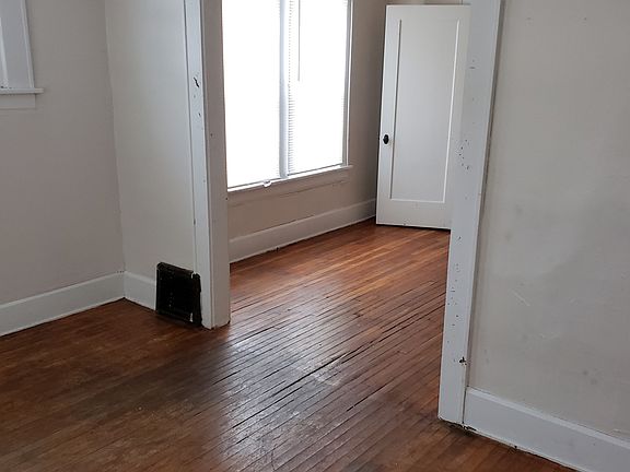 5th image of 59 N Arlington St