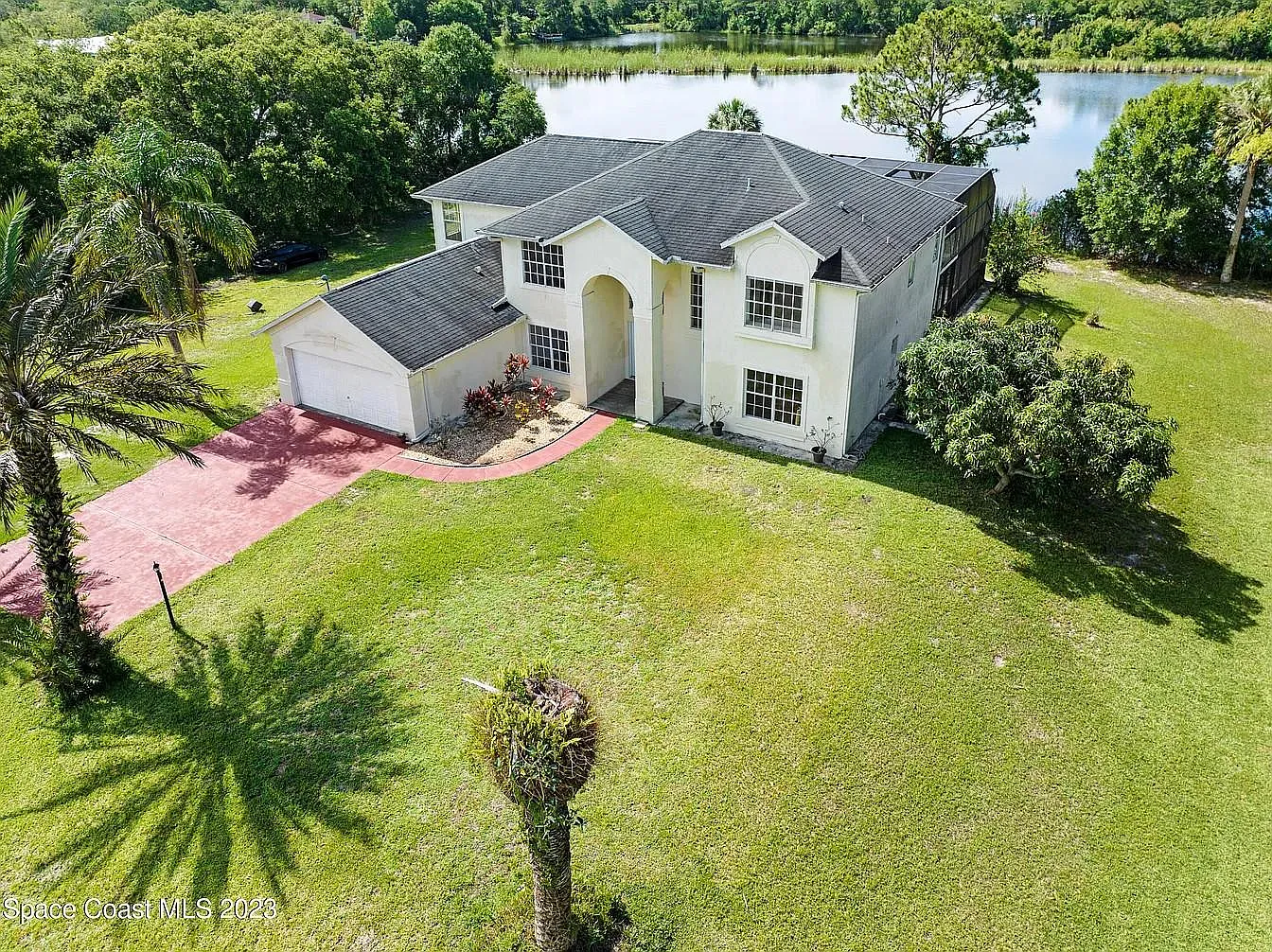 3 bed, 2.5 bath, 3037 sqft, $3,800 — Photo 2