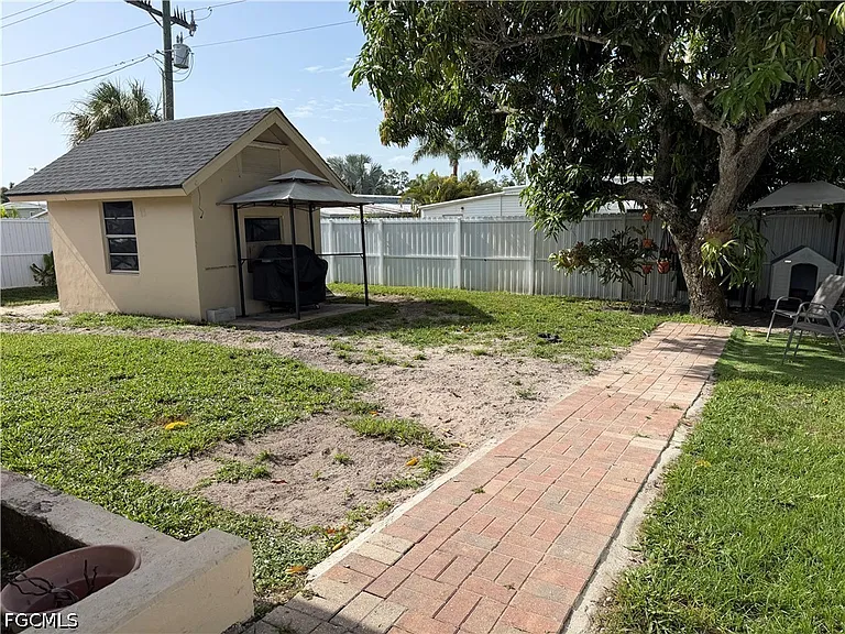3502 Seminole Ave — Photo 18