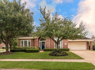 2903 Castlerock Ct, Pearland, TX 77584