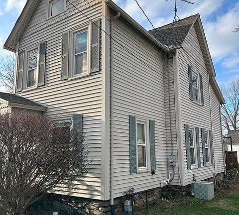 3rd image of 6067 East Ave