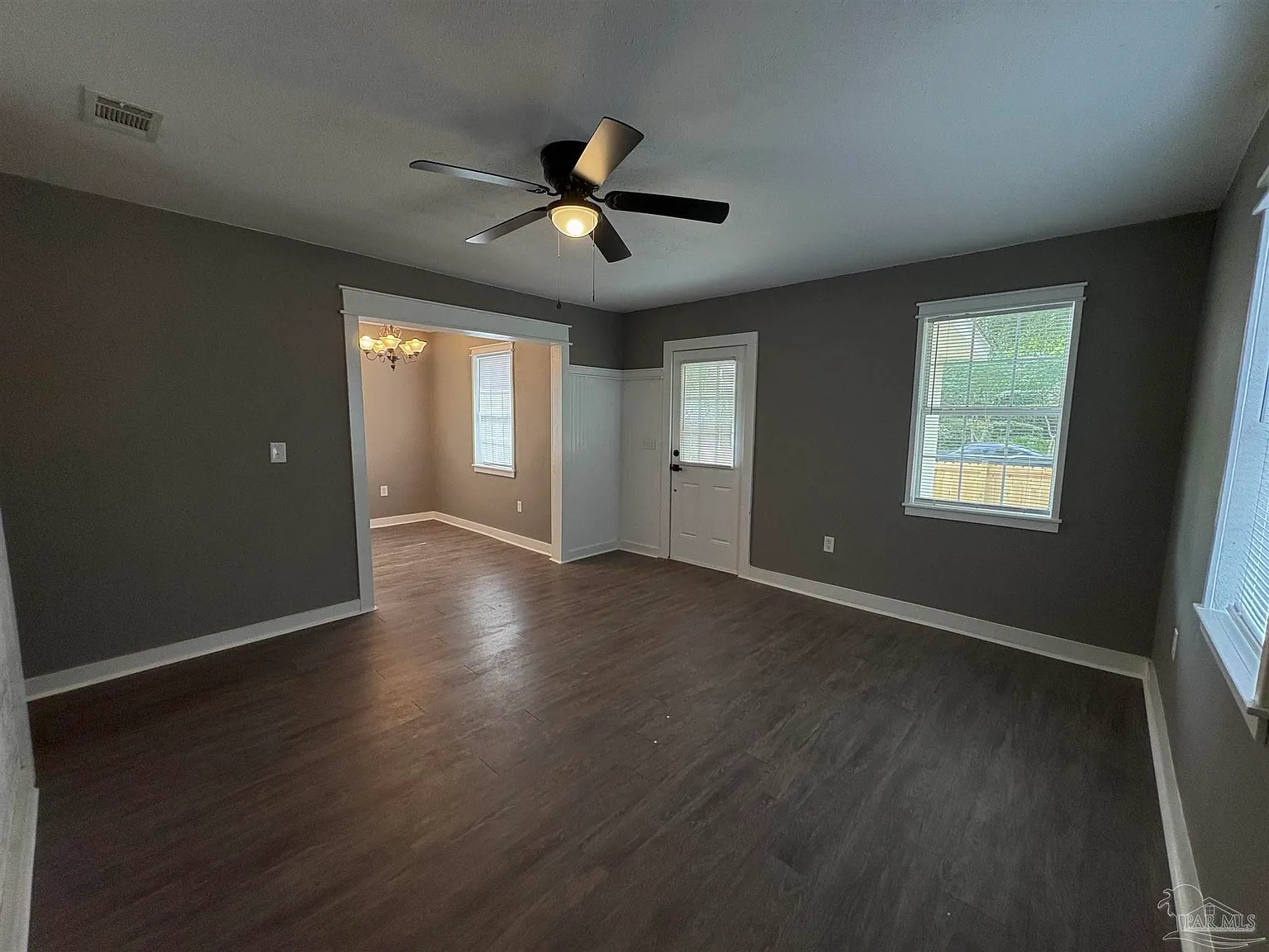 3 bed, 2.0 bath, 1250 sqft, $1,900 — Photo 4