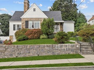47 Staunton St, Yonkers, NY 10704