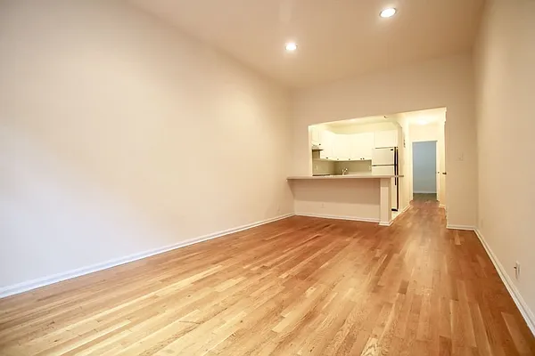 Rented by Elf Enterprises Inc | media 3