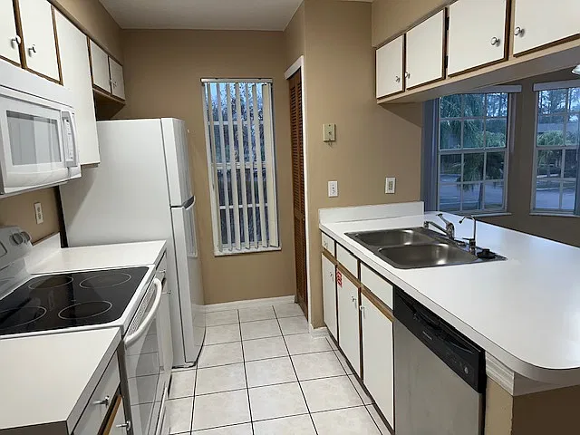 2027 Royal Bay Blvd #2 — Photo 9