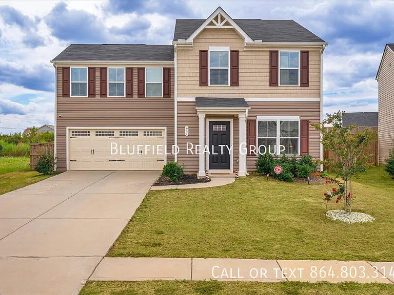 653 McCormick Ln — Photo 1