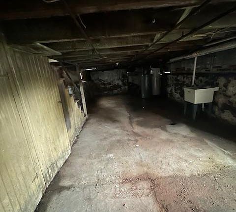 5th image of 4412 Post Rd