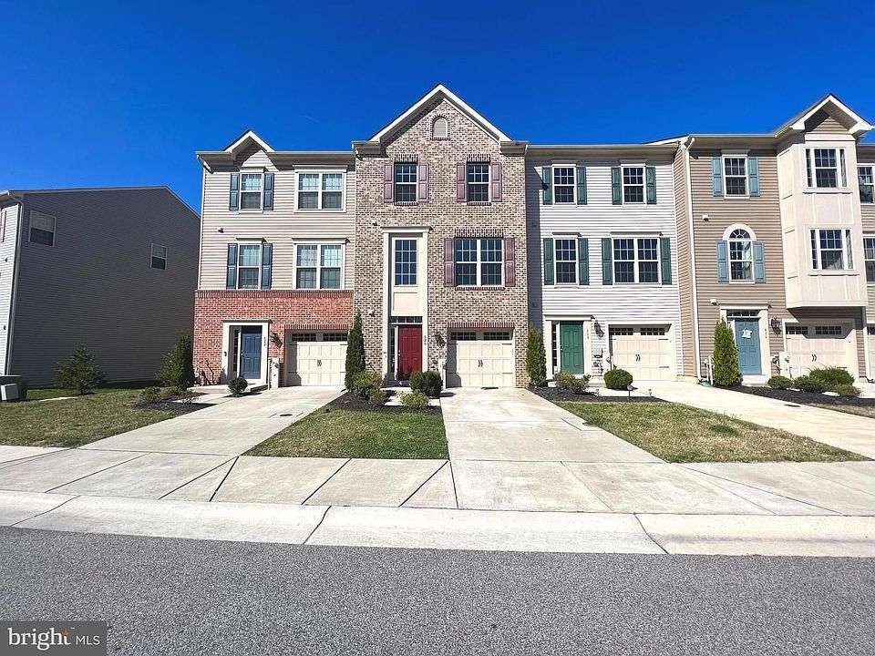 1st image of 620 Shore Forest Dr