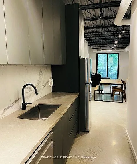862 Pape Ave #3 — Photo 5