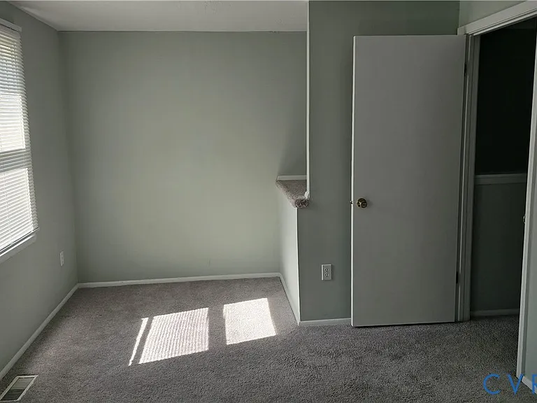 726 Sturgis Dr — Photo 11