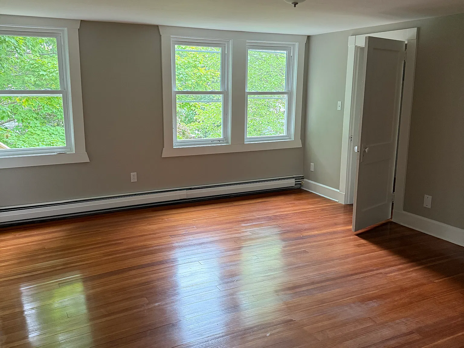 2 bed, 1000 sqft, $1,950 — Photo 3