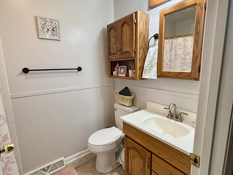 107 Lakemont Ct — Photo 8