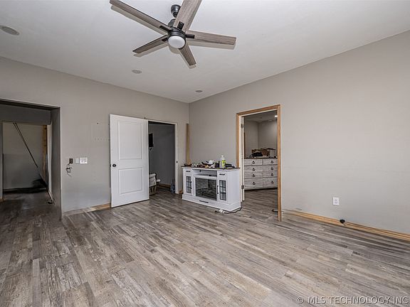 5th image of 654 County Rd