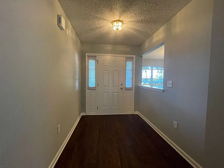 9374 Daniels Mill Dr — Photo 4