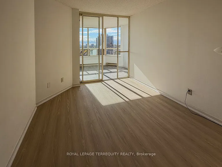 150 Alton Towers Cir #1513 — Photo 12