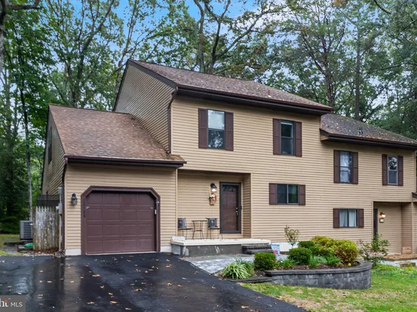 23190 Falling Leaf Ln, California, MD 20619
