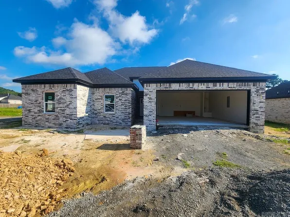 38 Wedgewood Dr, Greenbrier, AR 72058