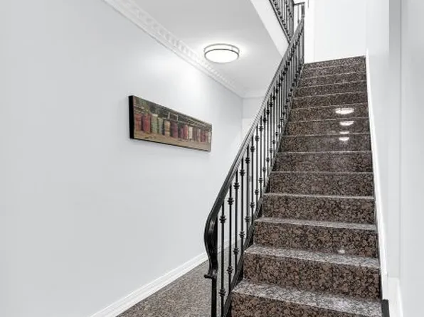 1980 East 8th Street image 4 of 31