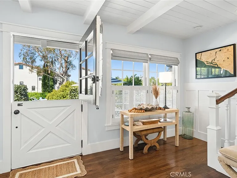 420 Acacia Ave — Photo 21