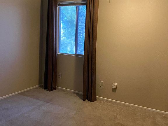 5th image of 4030 N Parkway Ave #1