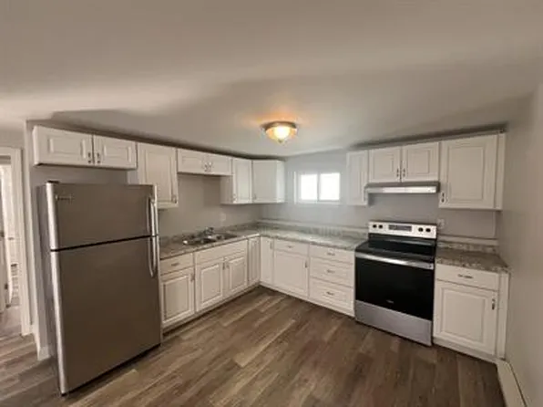 236 Green St #4, Manchester, NH 03103
