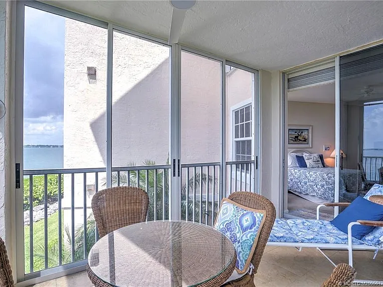 5750 NE Island Cove Way #3203 — Photo 15