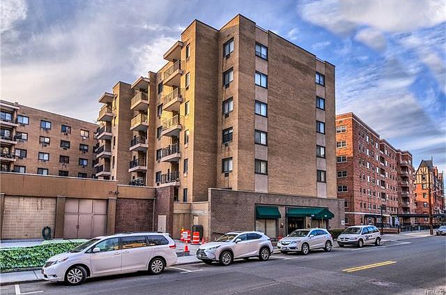 1st image of 100 E Hartsdale Ave APT 7BW