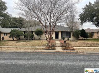 220 Guinevere St, Victoria, TX 77904