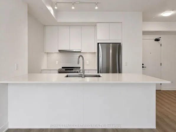 4130 Parkside Village Dr, Mississauga, ON