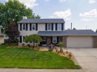 9301 Dawnsford Dr, Fort Wayne, IN 46804