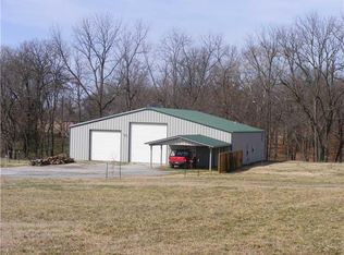 10900 Joshua Dr, Gravette, AR 72736