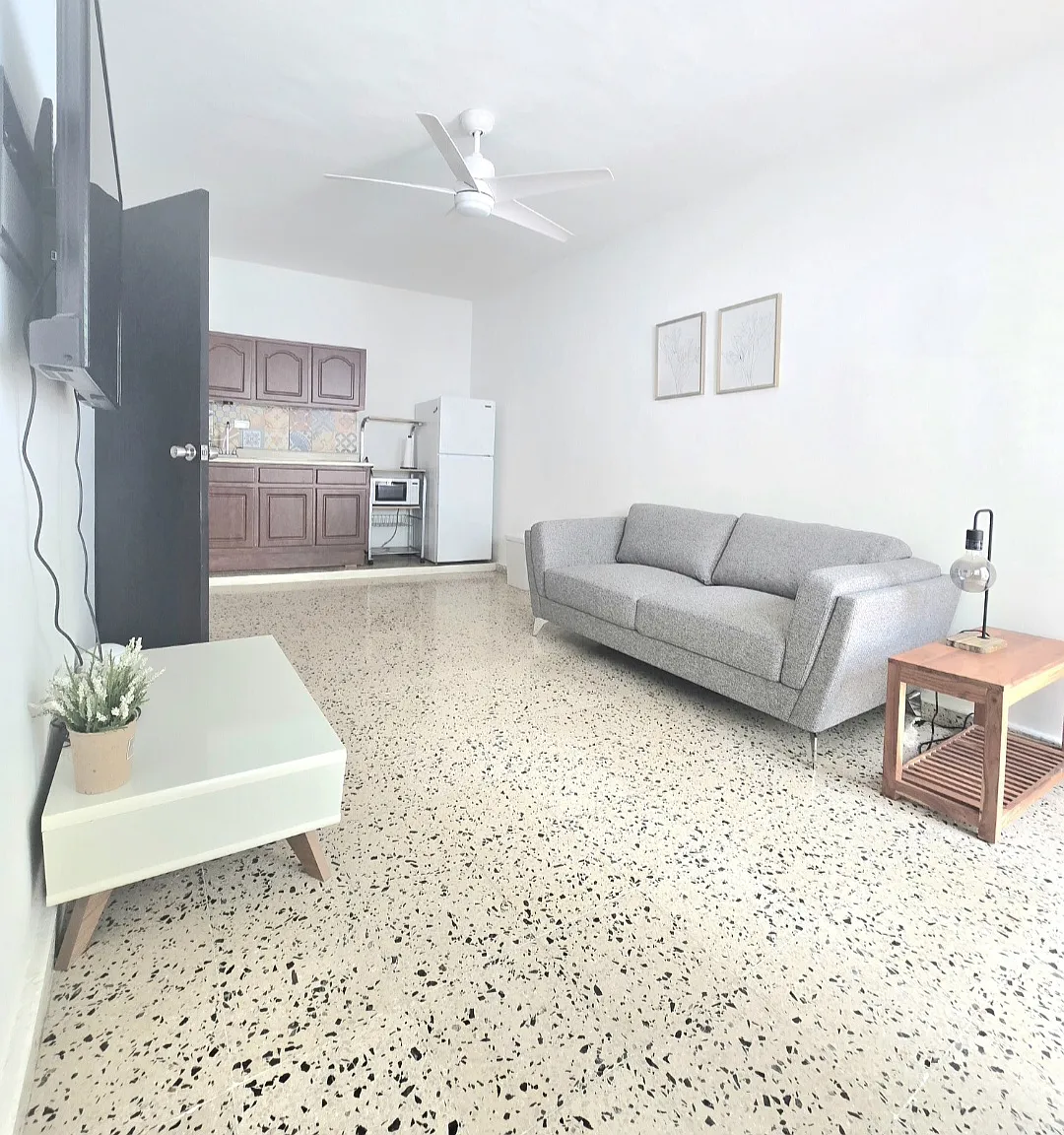 1 bed, $1,300 — Photo 2