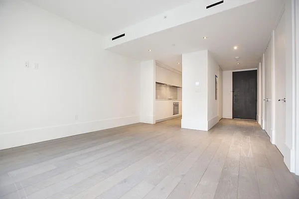 429 Kent Avenue #637