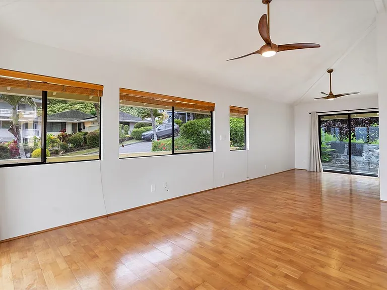560 Kuikahi Dr — Photo 12