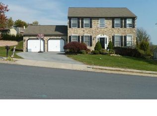 1000 Monocacy Creek Rd N, Douglassville, PA 19518