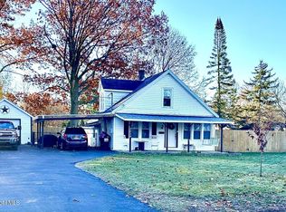 2038 Gray St, Schenectady, NY 12306