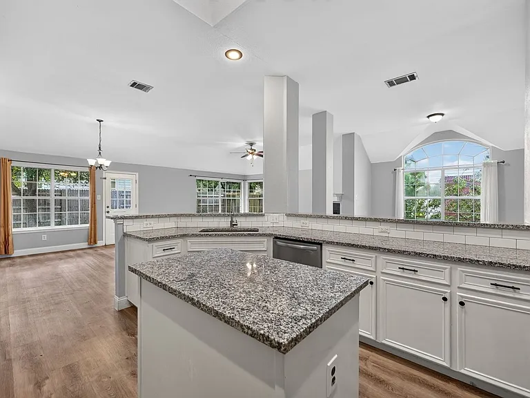 3822 Newland Dr — Photo 25