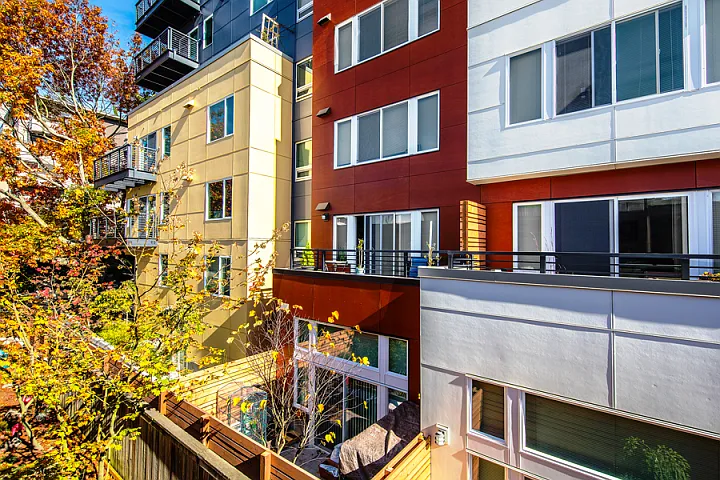Building Photo - Soren Apartments