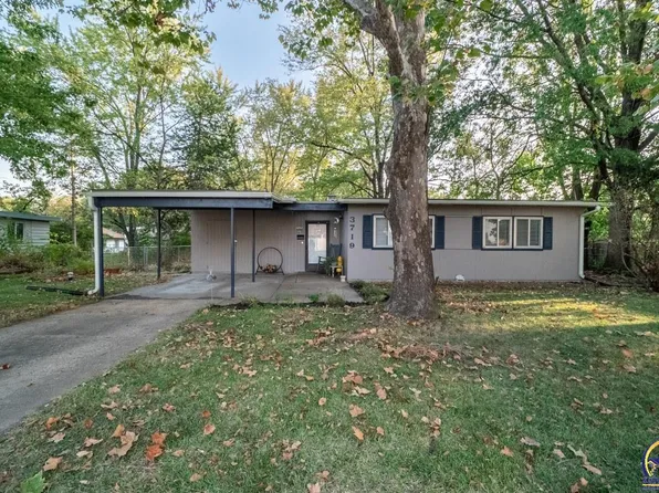 3719 SW 37th St, Topeka, KS 66614
