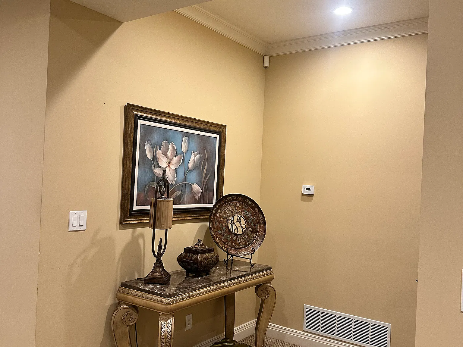2 bed, 2200 sqft, $2,500 — Photo 2