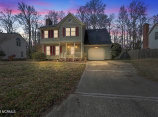 118 Raintree Cir, Jacksonville, NC 28540