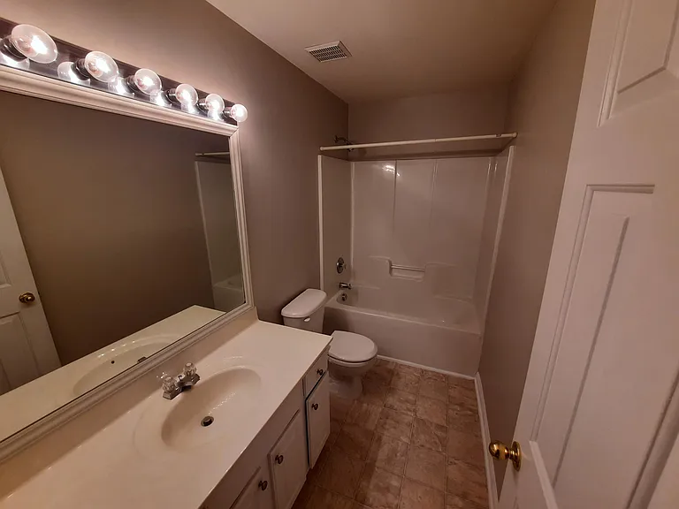 Bedroom #2 bathroom