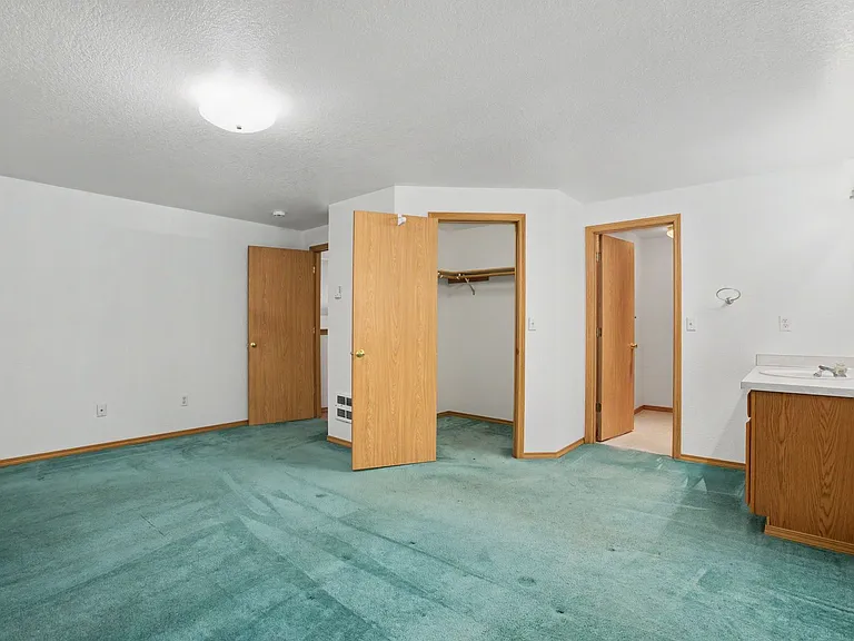 22530 Bluewater Dr SE — Photo 22