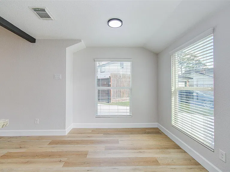 7026 Hidden Arbor Ln — Photo 13