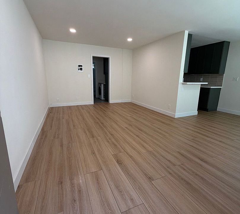 1st image of 3426 Jasmine Ave APT 2
