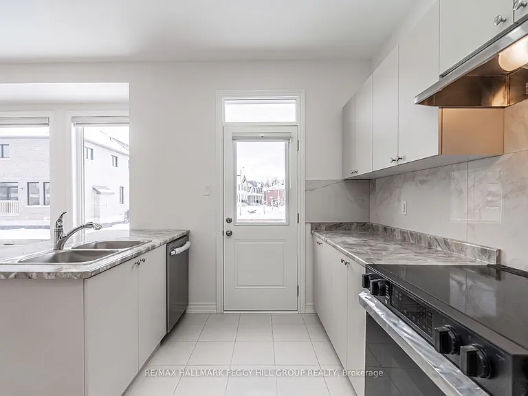 17 Turley Way — Photo 4