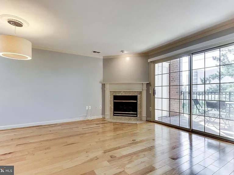 6924 Fairfax Dr #308 — Photo 12