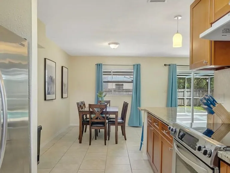 4719 W Fair Oaks Ave — Photo 5