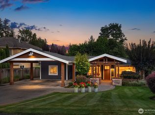 10261 NE 21st Pl, Bellevue, WA 98004