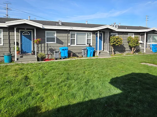 3129 Pine St #2 Photo 1